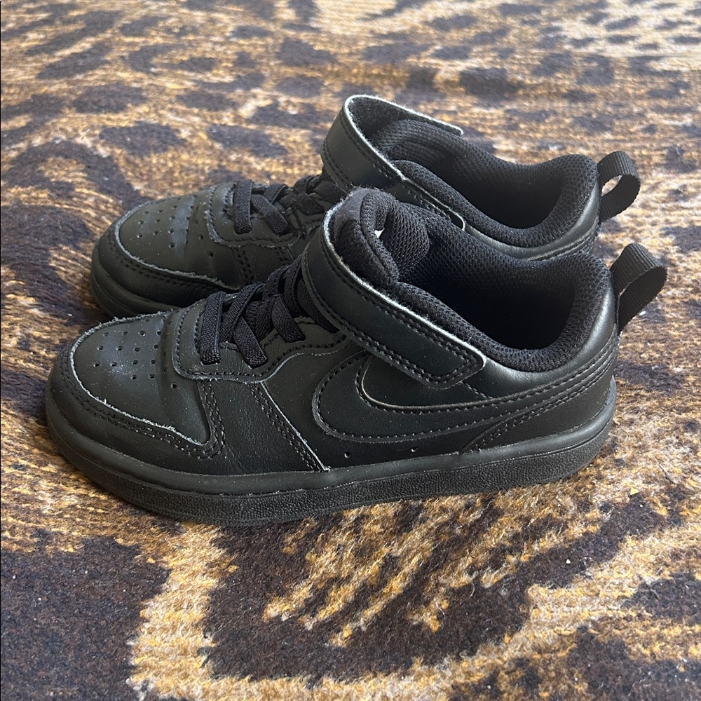 Nike kids shoes